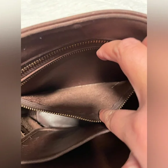 VINTAGE COACH TRIBECA SHOULDER BAG IN MAHOGANY - Picture 11 of 16